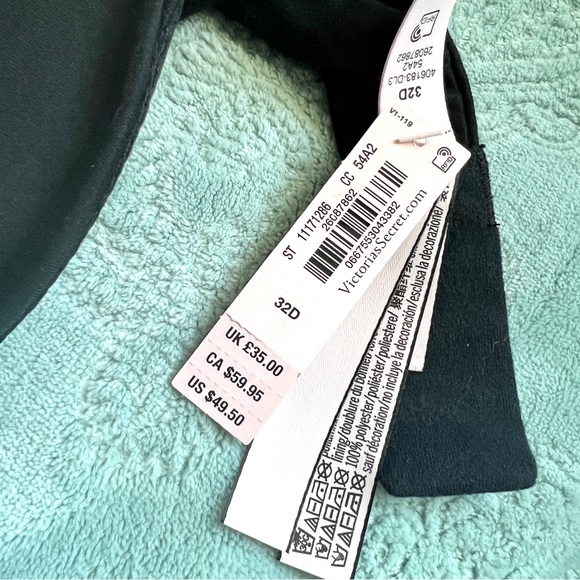 Body by Victoria Push-up Plunge Bra - Picture 5 of 5